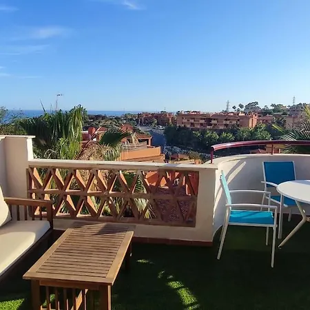 Atico Con Vistas Al Mar Y Terrazas En Cabopino Playa *