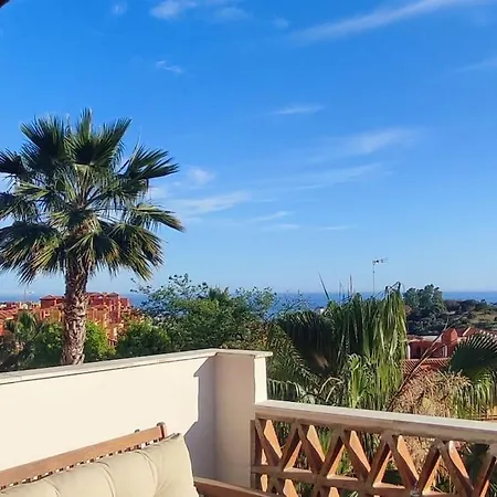 Atico Con Vistas Al Mar Y Terrazas En Cabopino Playa *